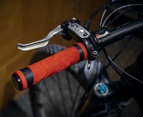 130mm * 30mm ENLEE Silica Gel Bicycle Handle Bar Grips Κατάλληλο για ποδήλατα εκτός δρόμου