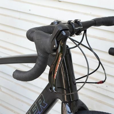 Καρβονικό πλαίσιο Gravel Bike 700C * 40C 11 ταχύτητα APEX υδραυλικό φρένο δίσκου για αγώνες δρόμου