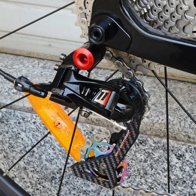 Καρβονικό πλαίσιο Gravel Bike 700C * 40C 11 ταχύτητα APEX υδραυλικό φρένο δίσκου για αγώνες δρόμου