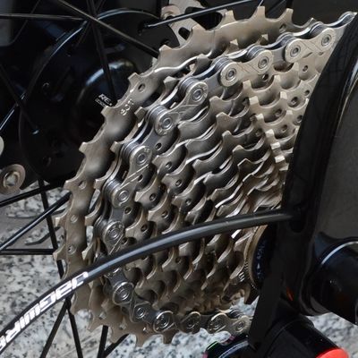Καρβονικό πλαίσιο Gravel Bike 700C * 40C 11 ταχύτητα APEX υδραυλικό φρένο δίσκου για αγώνες δρόμου